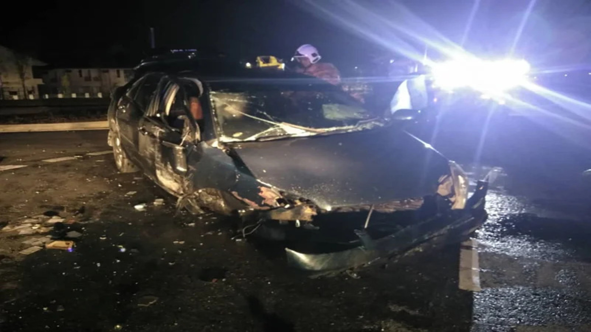 四人死于雪邦车祸 一孕妇重伤未治