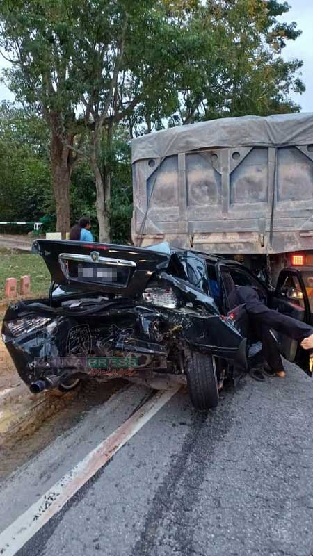 汝来恐怖车祸！拖格罗厘猛撞轿车 23岁女司机惨死