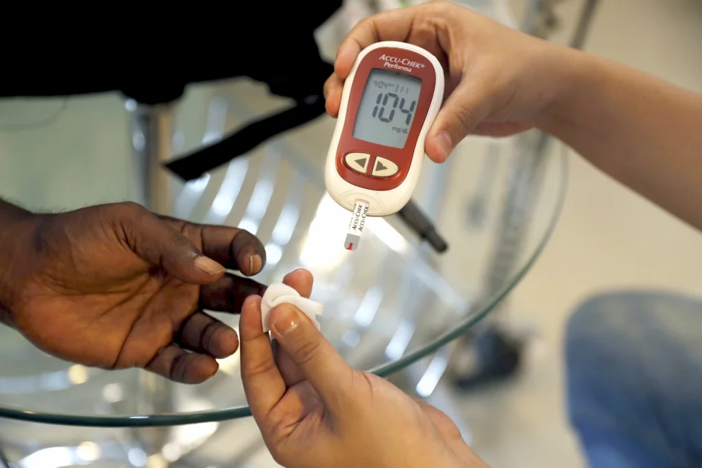 可量化成效：停药案例与 HbA1c 数据支撑